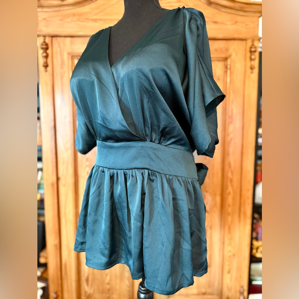 City Chic Faux Wrap Top Size 18W - Picture 3 of 10